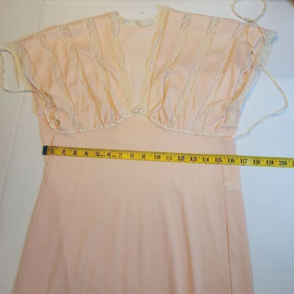 Henson Kickerrick Vintage Maxi Length Nightgown Peach White Lace Empire Waist - Picture 10 of 11